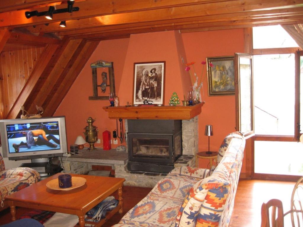 Casa De Piedra Con Encanto En El Bonito Pueblo De Bagergue 외부 사진