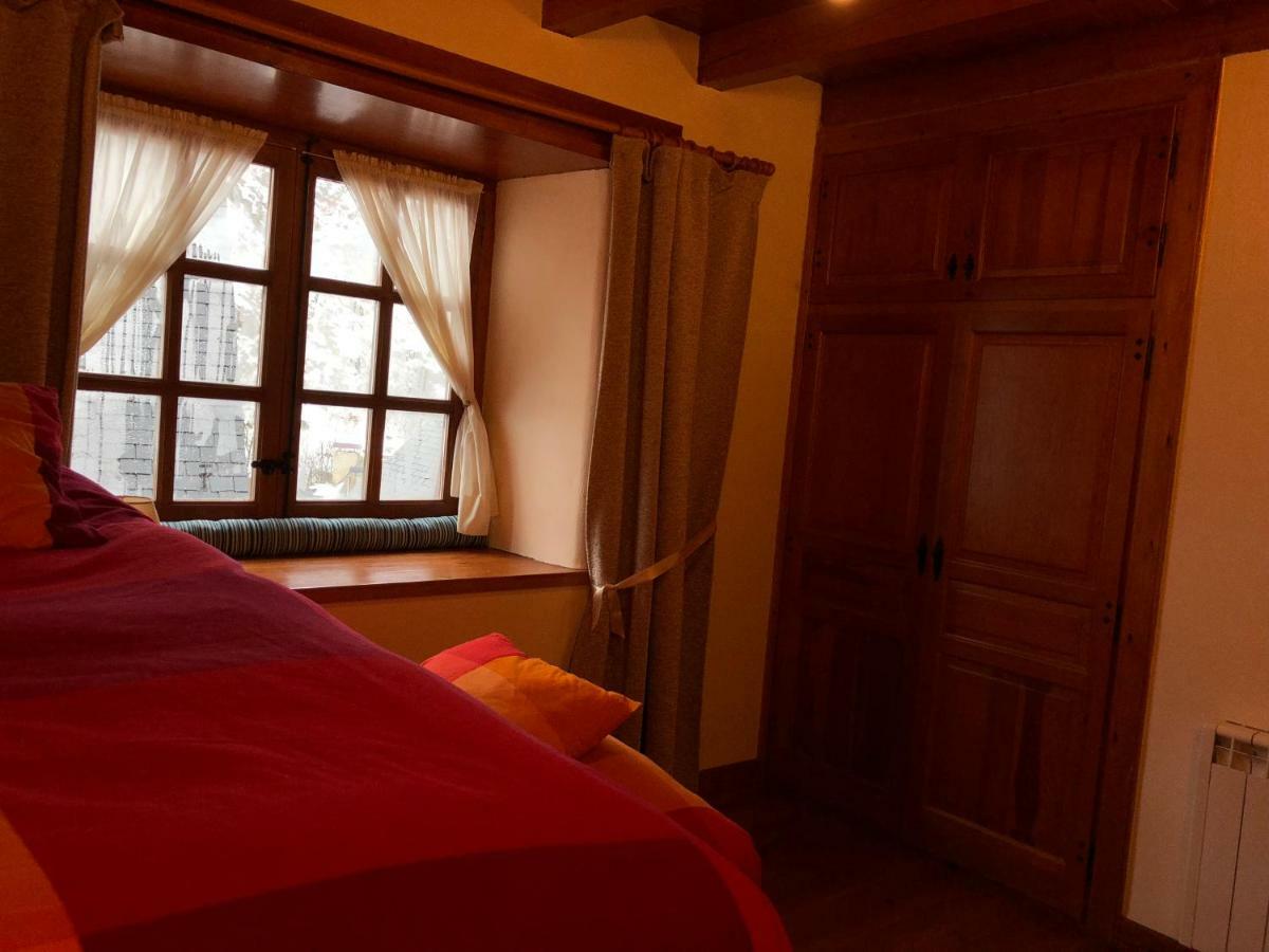 Casa De Piedra Con Encanto En El Bonito Pueblo De Bagergue 외부 사진