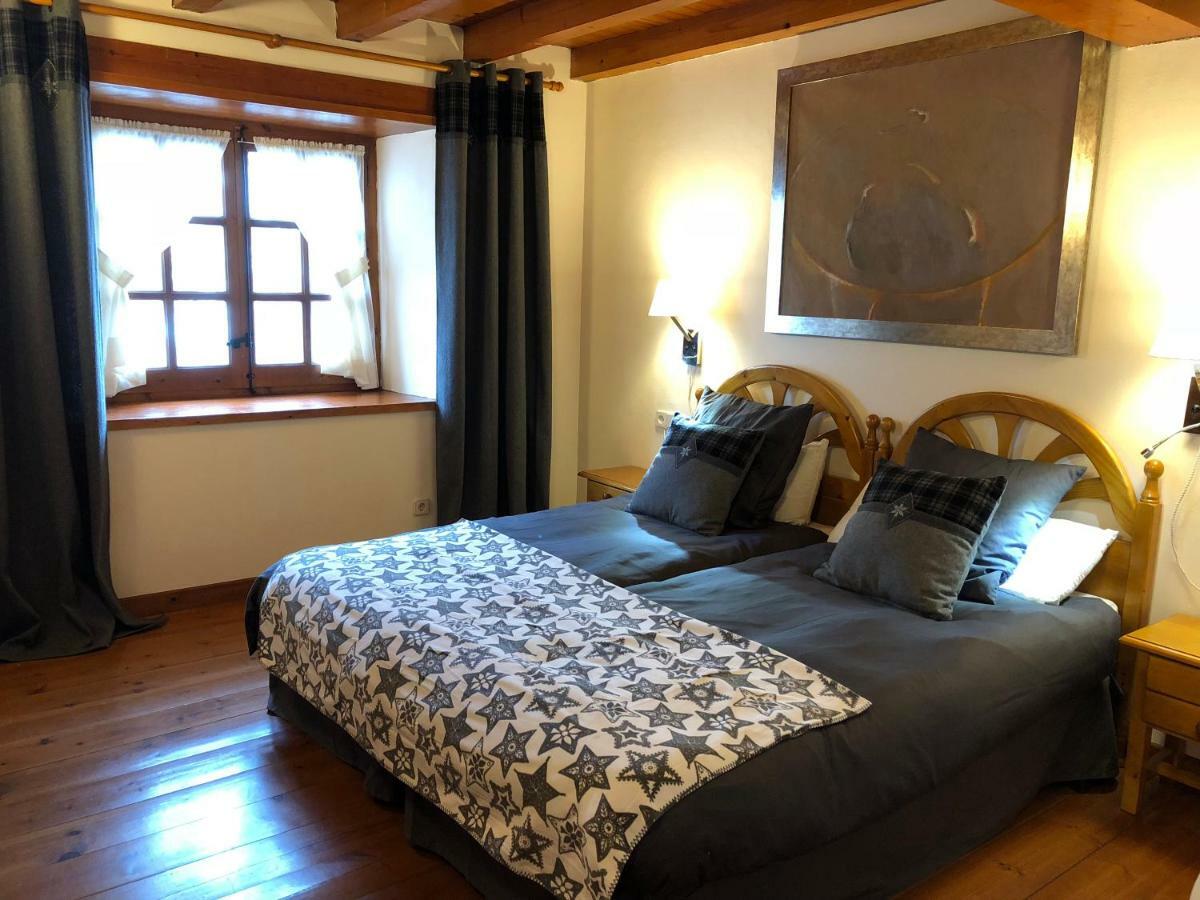 Casa De Piedra Con Encanto En El Bonito Pueblo De Bagergue 외부 사진